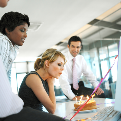 7 Fun and Easy Ways to Celebrate Your Co-Worker’s Birthday at Work